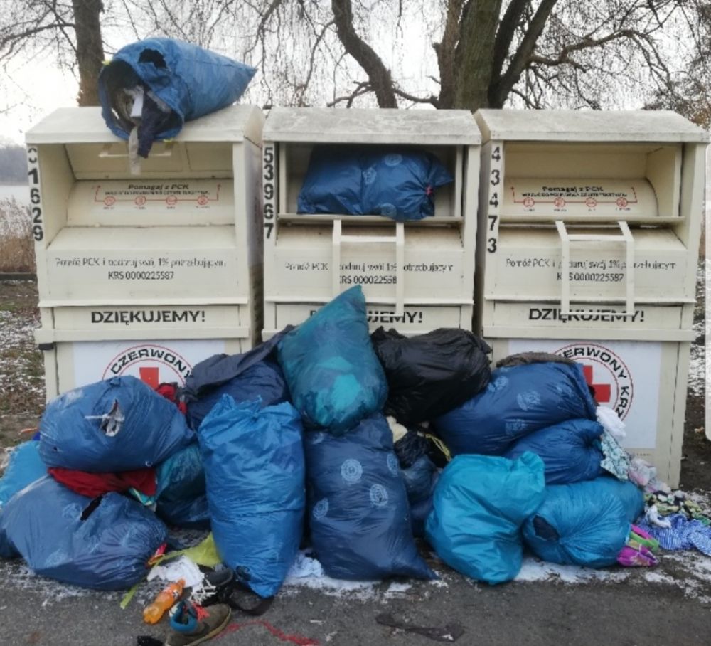 proceder podrzucania śmieci